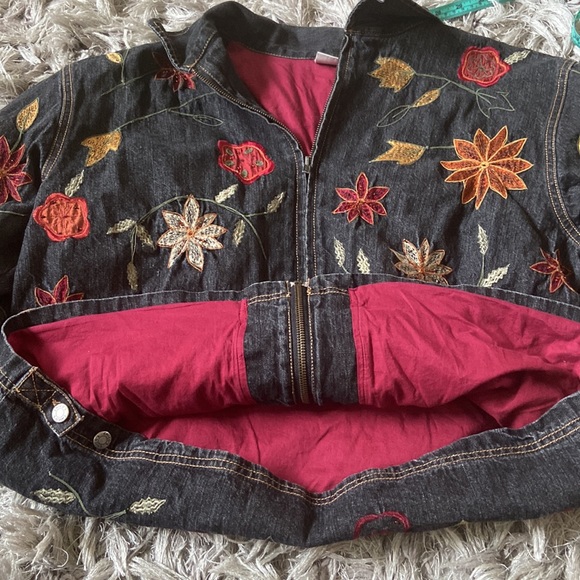Vintage Chico’s Design 3 floral embroidered beaded denim zip up shacket jacket - Picture 8 of 12
